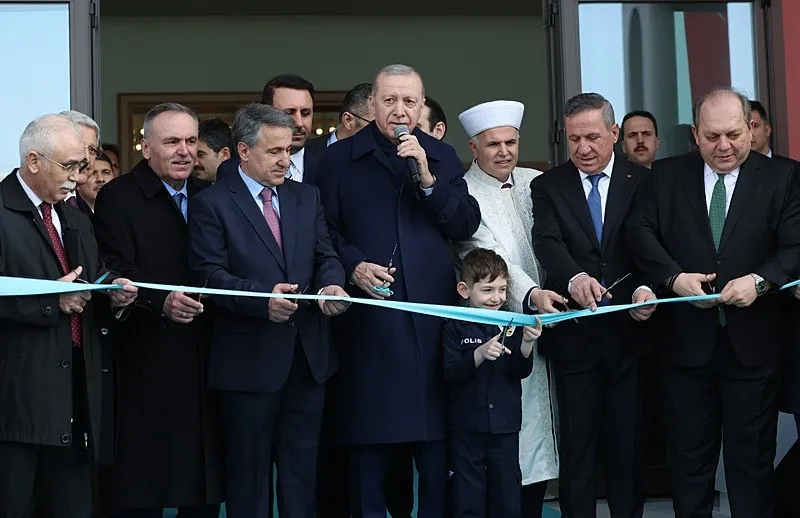 baskan-erdogan-degerlerimize-sahip-cikacagiz-1773750038509.jpeg Başkan Erdoğan: Değerlerimize sahip çıkacağız - 1