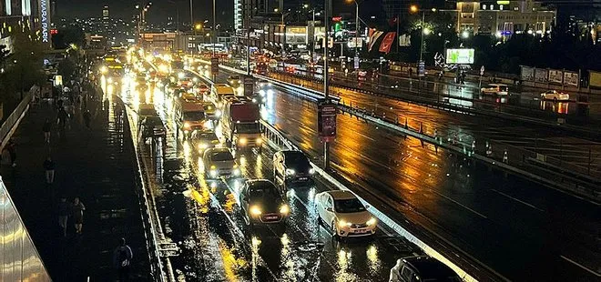 İstanbul’da yoğun yağış! Kapalıçarşı ve Çekmeköy Metrosu’nda çileli saatler