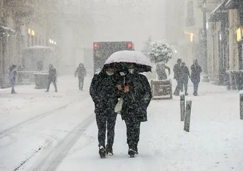 İstanbul'a kar uyarısı ❄️ Harita paylaşıldı! Önce soğuklar geldi şimdi sıra karda ☃️ Meteoroloji açıkladı: Donacağız