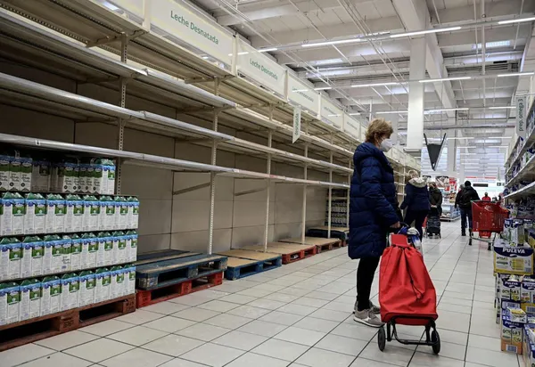 Avrupa'da gıda ve tedarik krizi! Market rafları boş kaldı - 5