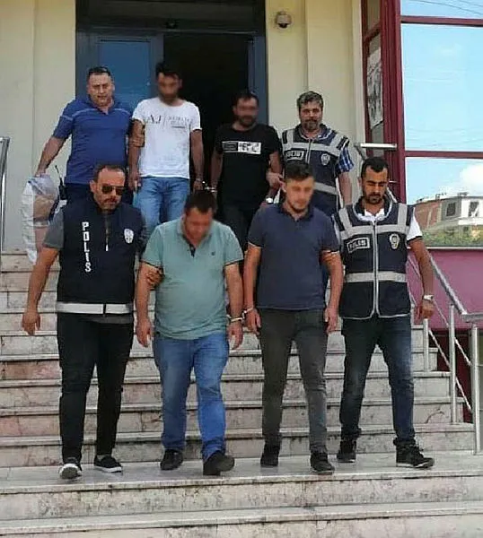 650 bin TL'yi çalmak isterken yakalandı - 1