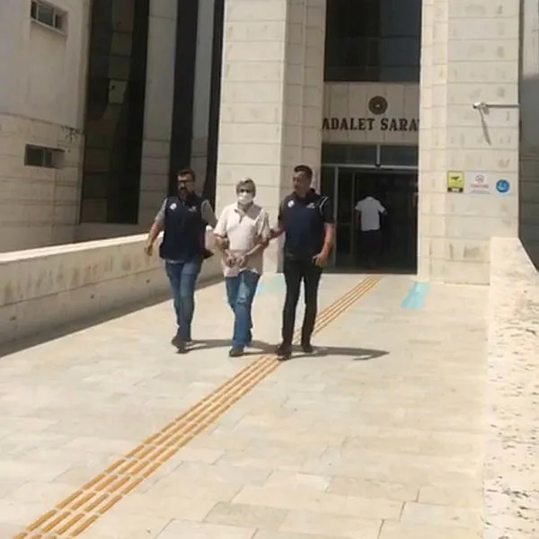 FETÖ firarisi yakayı ele verdi! - 1