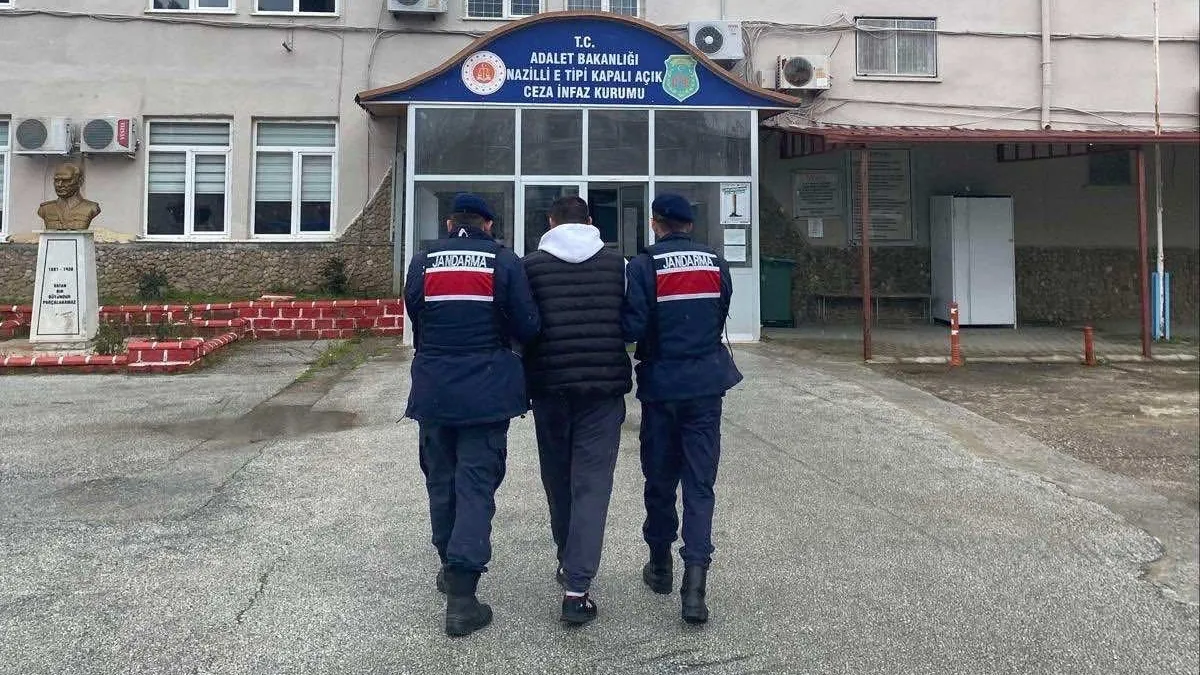 Kuşadası ve Nazilli'de aranan 2 şahıs yakalandı