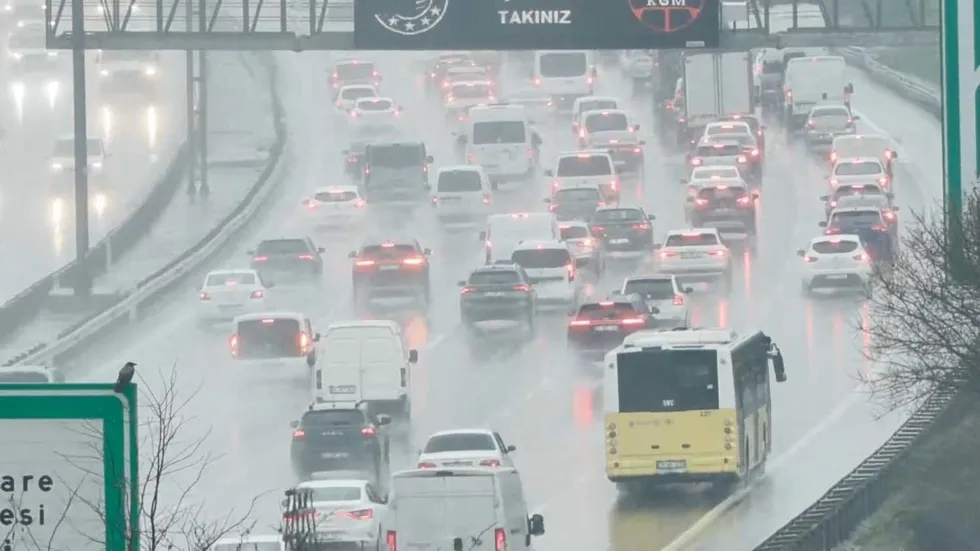 1790005269848.jpeg İstanbul için alarm verildi! 22 Eylül sabahına dikkat: Kuvvetli sağanak geliyor - 1