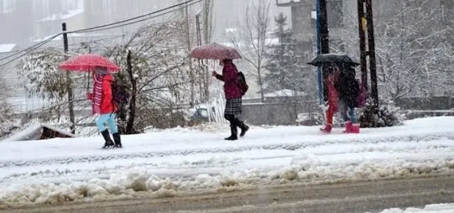 Konya’da 6 ilçesinde eğitime kar engeli