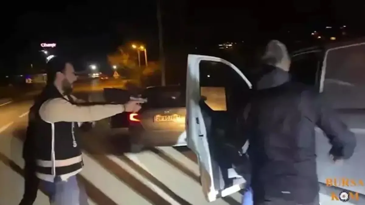 Bursa'ya ruhsatsız tabanca getiren şüpheli tutuklandı
