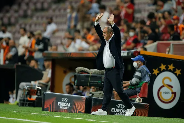 1638983740263.jpg Galatasaray Teknik Direktörü Fatih Terim'den Lazio maçı öncesi flaş açıklamalar: Gecenin maçı olacak - 5