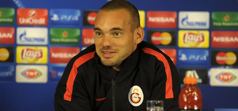 Jan Olde Riekerink'ten Wesley Sneijder'siz çözümler