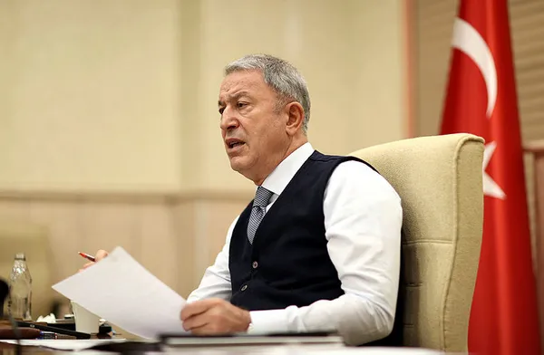 Son dakika: Milli Savunma Bakanı Hulusi Akar'dan terörle mücadele mesajı! - 2