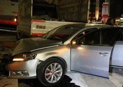 Elazığ'da pikap ve otomobil birbirine girdi