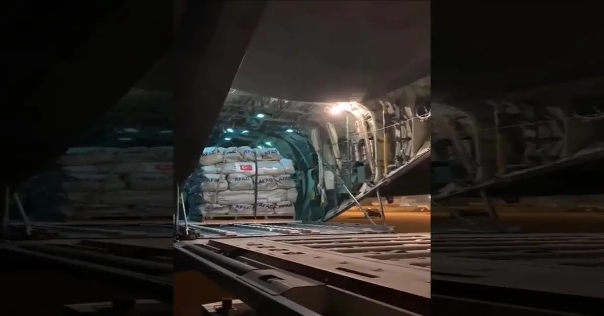 Türkiye'den Pakistan'a 12. yardım uçağı