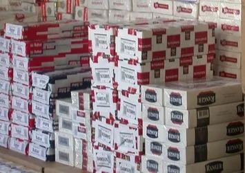 Zeytinburnu'nda kaçak sigara operasyonu! 2 milyon 845 bin paket ele geçirildi