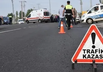 Uşak'ta iki araç çarpıştı: 1 ölü 1 yaralı