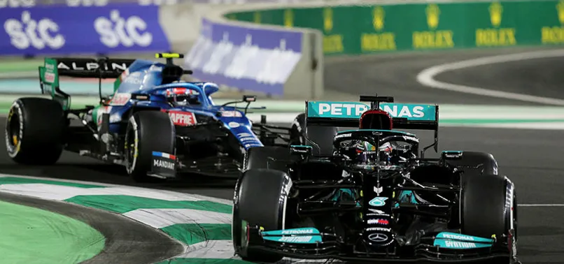 F1 Suudi Arabistan Grand Prix'sini Hamilton kazandı! Sezonun bitimine bir yarış kala...