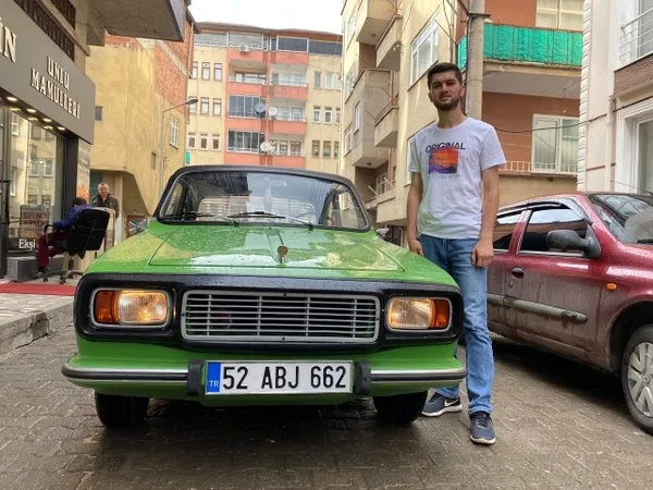 Hurdadan aldığı eski otomobilini 30 bin liraya yeniledi! Görenler tekrar bakıyor - 2