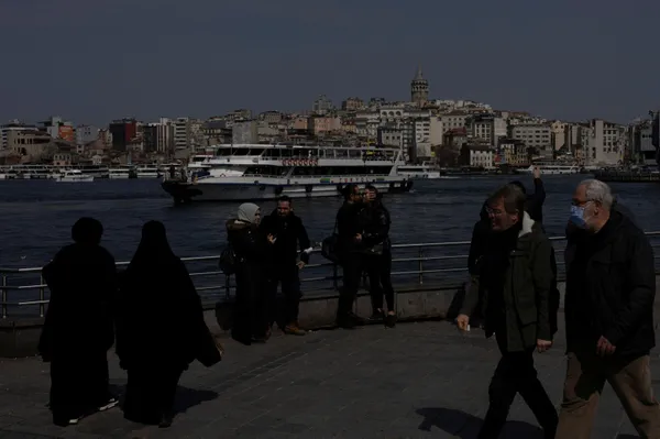 Eminönü'nde ramazan yoğunluğu! Vatandaş akın etti - 1