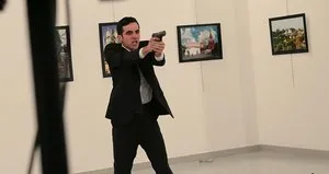 Karlov suikastinde garip savunma: Uzaya gitmek için...