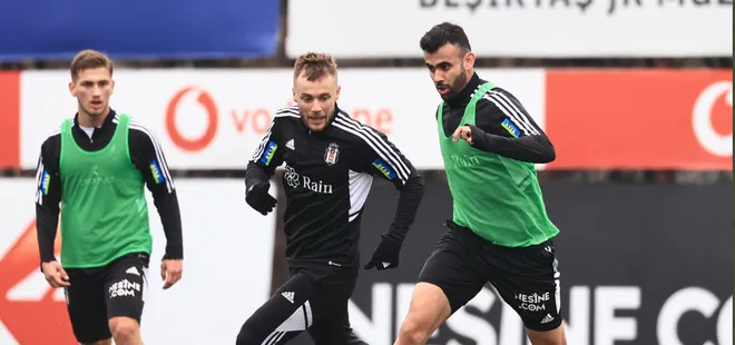 Beşiktaş’ın yıldızı Rachid Ghezzal takımla çalıştı