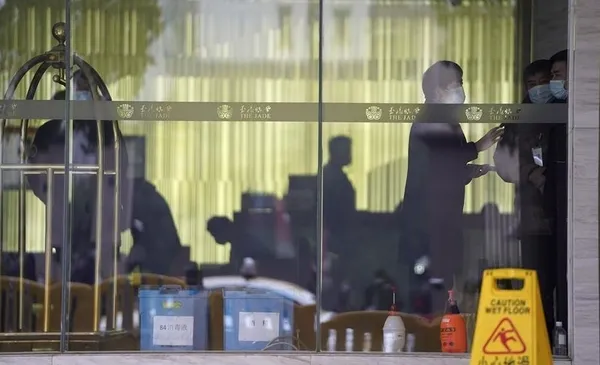 Dünyanın gözü Vuhan’da! Ekip halinde koronavirüsün çıktığı bölgedeler