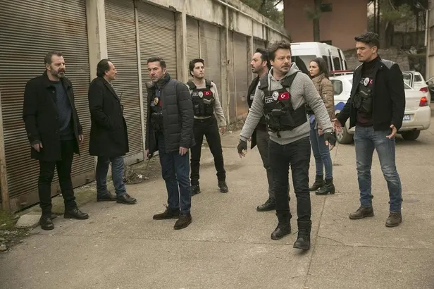 Fenomen dizi için geri sayım: Arka Sokaklar yeni sezon ne zaman başlayacak? Arka Sokaklar 16. sezon hangi tarihte başlayacak? - 2