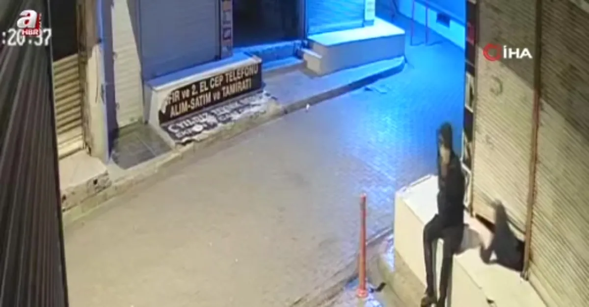 3 kardeşin soygunu kamerada