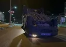 Sivasta feci kaza! Refüje çarpıp devrildi