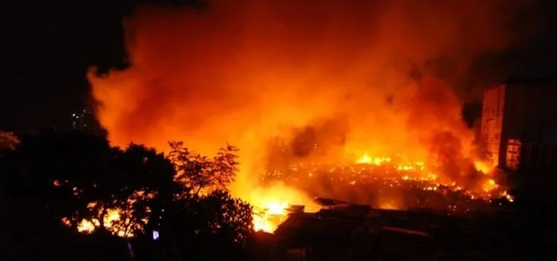 Bangladeş'teki yangın 50 bin kişiyi evsiz bıraktı