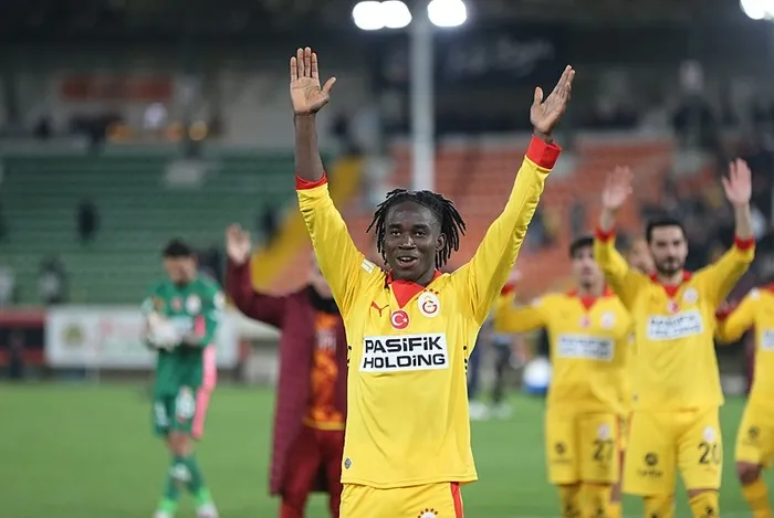 galatasaray-deplasmanda-alanyasporu-maglup-etti-aslan-kupada-ceyrek-finalde-1772578092741.jpeg Galatasaray deplasmanda Alanyaspor'u mağlup etti! Aslan kupada çeyrek finalde - 4