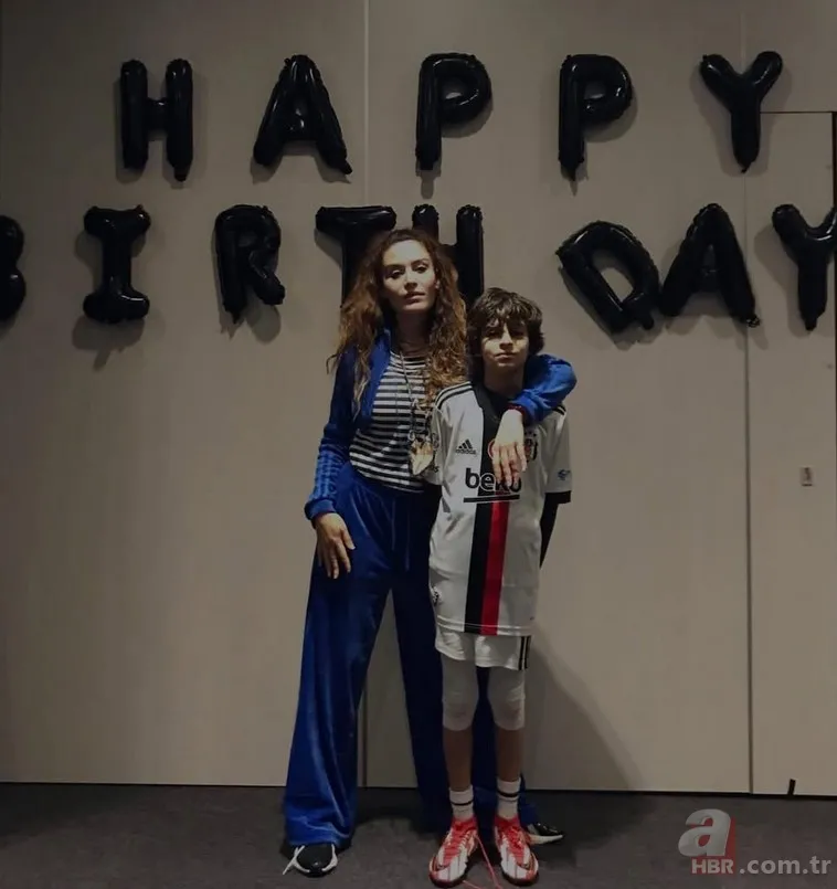 Yılmaz Erdoğan'ın eski eşiydi! Beren Saat 17 yıllık dostu Belçim Bilgin'in yeni yaşını kutladı 8