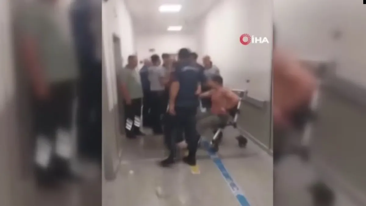 Sancaktepe'de doktora saldırı! Tekerlekli sandalyeden kalkıp...