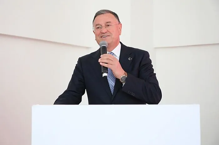 CHP - TİP arasında Hatay krizi büyüyor! Gökhan Zan fondaş medyada bombaladı CHP’li Lütfü Savaş inkar yoluna gitti