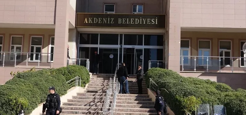 HDP'li Akdeniz Belediyesi'ne kayyum atandı