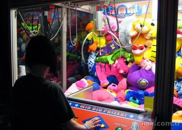 Oyuncak kapma makinesinin sırrı çözüldü! Meğer oyuncak kazanılmamasının sebebi buymuş 2