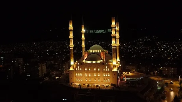 regaip-gecesinin-onemi-nedir-regaip-gecesi-nedir-bu-gecede-ne-oldu-1704888647736.jpg Regaip gecesinin önemi nedir? Regaip gecesi nedir, bu gecede ne oldu? - 2