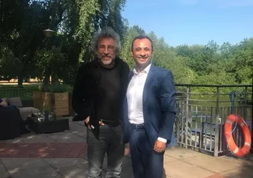 Firari FETÖ tetikçisi Tuna Bekleviç’ten skandal Volkswagen paylaşımı