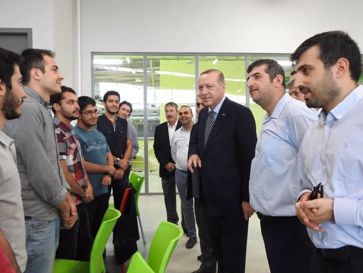 Cumhurbaşkanı Erdoğan, Milli İHA tesislerini ziyaret etti