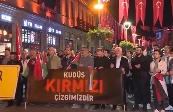 isgalciler-protesto-ediliyor-dunyada-ve-turkiyede-binlerce-kisi-gazze-icin-bir-araya-geldi-1698447514064.jpg Trabzon