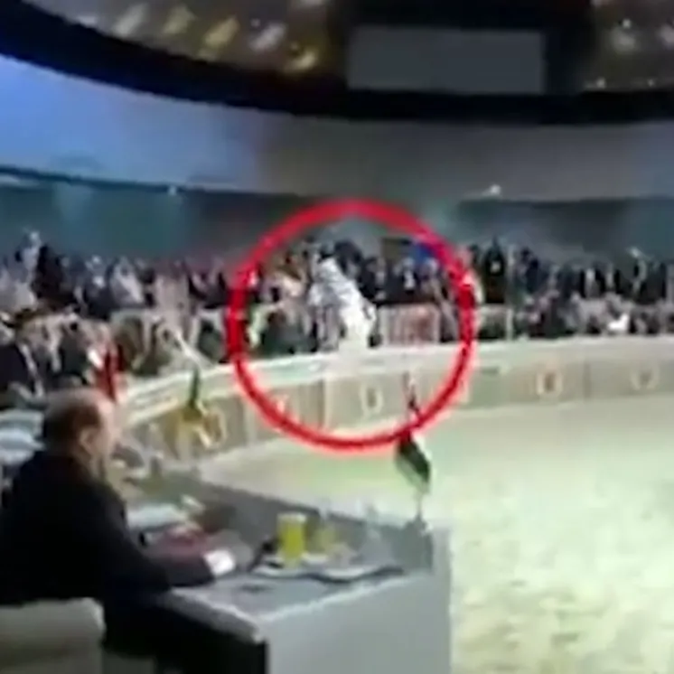 Katar Emiri Al Sani’den sert tepki! Toplantıyı terk etti