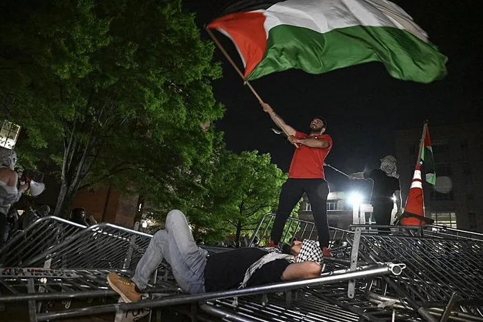 ABD’de Gazze eylemine polis müdahalesi! Öğrencilere ters kelepçe ve plastik mermi! Tutuklananların sayısı 2 binin üzerine çıktı