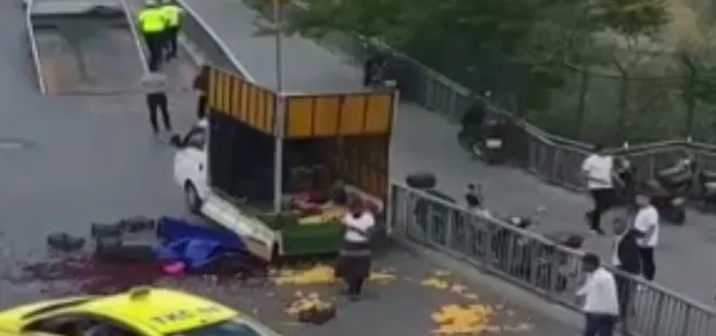 İstanbul’da şoke eden görüntüler! Arabası bağlanan seyyar satıcı, polise kızıp meyvelerini yere saçtı
