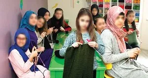 Mülteci çocuklardan Mehmetçik’e hediye