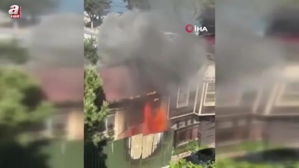 Sarıyer’de ahşap ev alev alev yandı