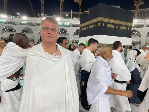 2.4 milyon hacı adayı Arafat'ta buluşuyor - 1