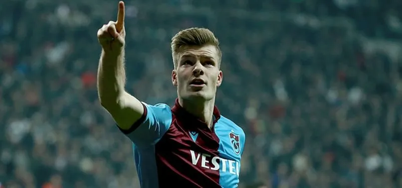 Sorloth Messi Yi Gecti Ronaldo Nun Pesine Takildi A Haber Son Dakika Spor Haberleri