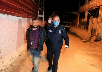 Kalaşnikofla evi kurşunlayan şüpheliler yakalandı!