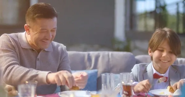 Cumhur İttifakı İzmir adayı Hamza Dağ’ın seçim şarkısı büyük beğeni topladı! Hamza Dağ geliyor kalmıyor sorun