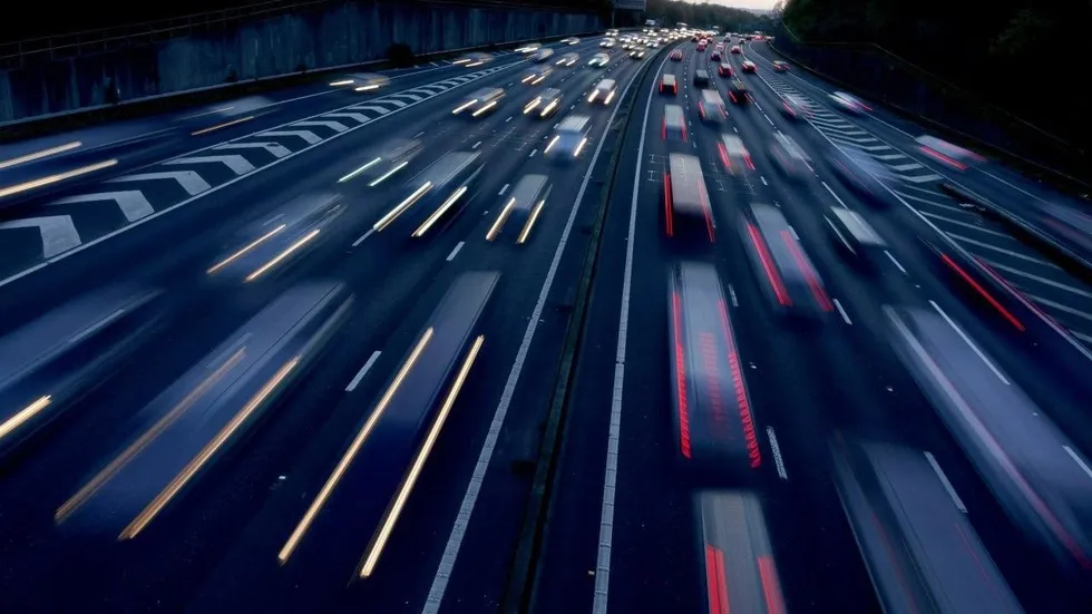 bayram-donusunde-suruculere-kritik-uyari-yol-hipnozu-tehlikesi-1780120068319.jpg Bayram dönüşünde sürücülere kritik uyarı: Yol hipnozu tehlikesi - 1