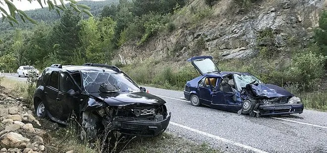 Karabük’te trafik kazası: 15 yaralı