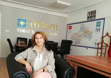 Ömer Halisdemir hakkında skandal ifadeler kullanan İYİ Partili Uğur Songül Sarıtaşlı hakkında flaş gelişme! İYİ Partili Sarıtaşlı istifa etti