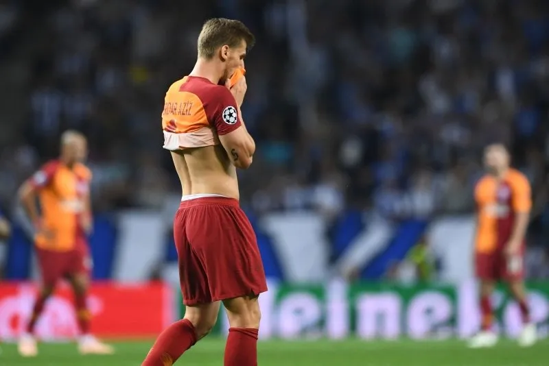 Fenerbahce Den Serdar Aziz Hamlesi Transfer Kazani Kayniyor